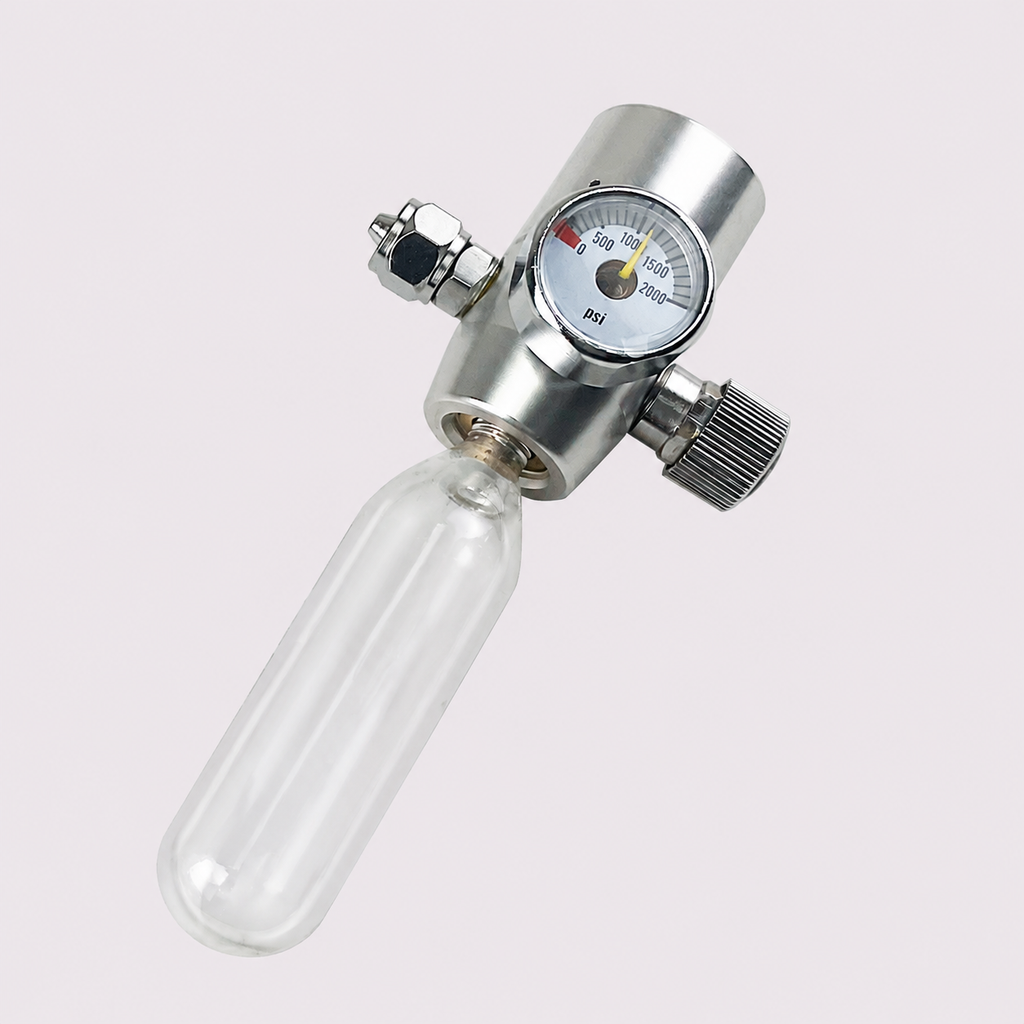 10.5–11 Bar Constant Pressure CO2 Regulator with Gauge, M10×1 Latch Outlet