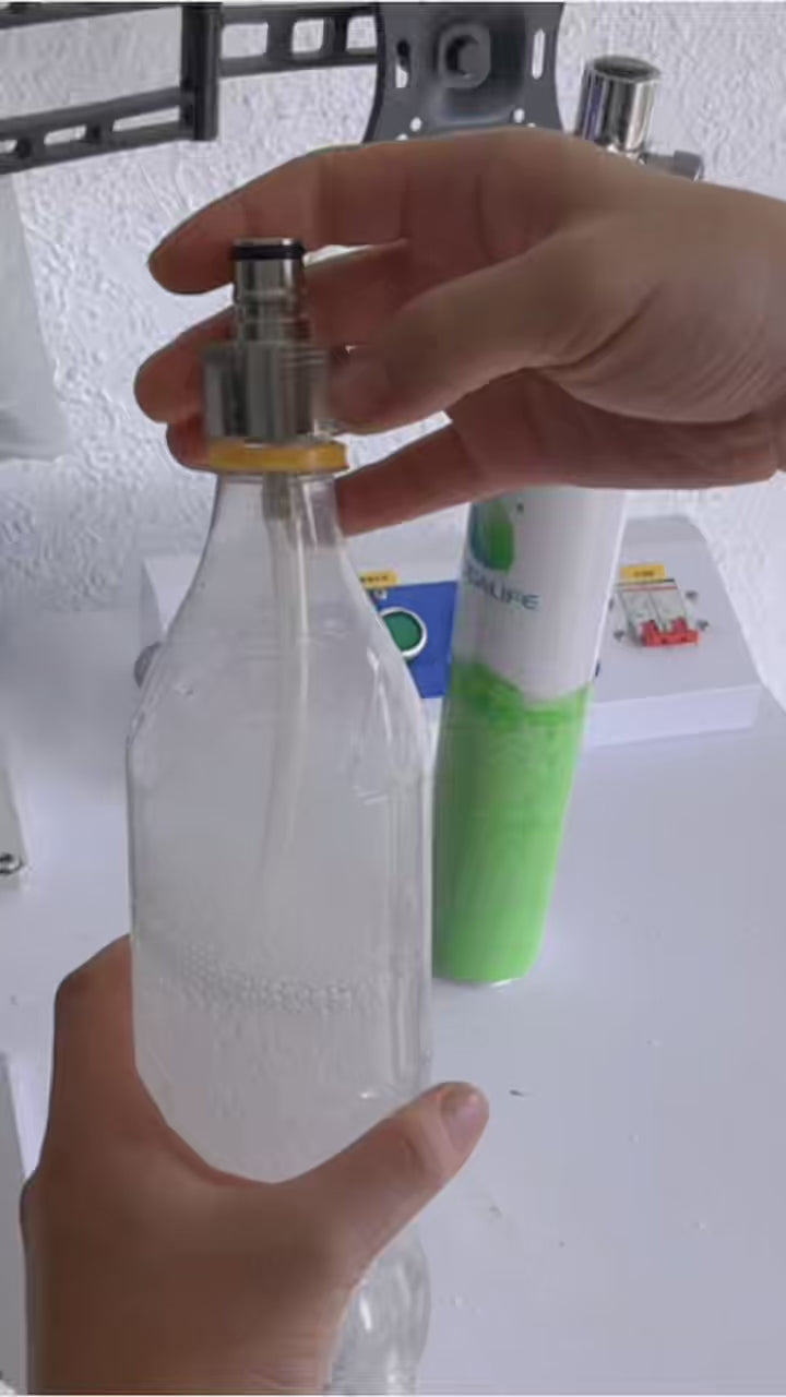 TR21×4 CO₂ Pressure Regulator for Soda Cylinders with Mini Gauge